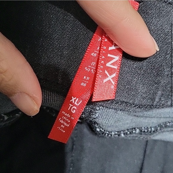 SPANX Distressed Black Jeggings Size 14-16 - Picture 5 of 5